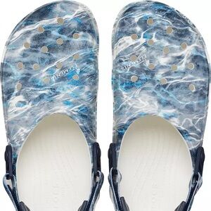 Crocs Classic All-Terrain Mossy Oak Clogs